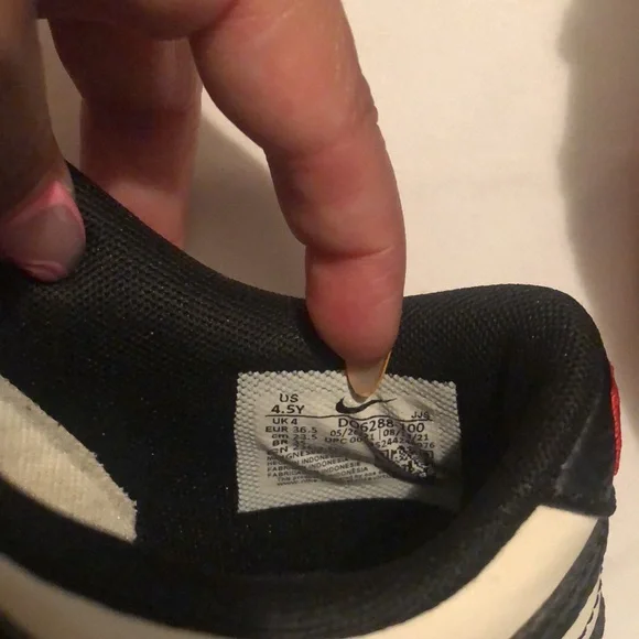 75th Anniversary Nike Dunk and Niki Diamond collab. - Picture 7 of 7